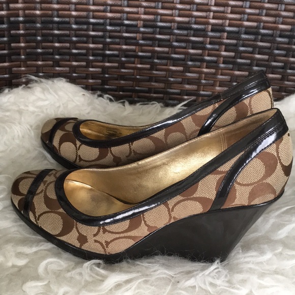 Coach Kerryann Signature C Beige Canvas Wedge Heels Size - Picture 4 of 13